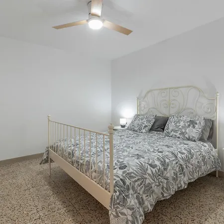 Edificio El Baifo Loco - Constantin *