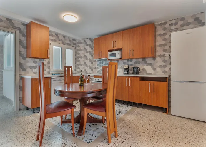 Edificio El Baifo Loco - Constantin *