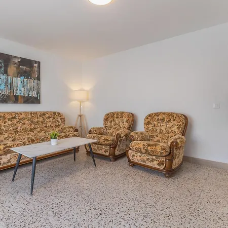 Edificio El Baifo Loco - Constantin Appartement